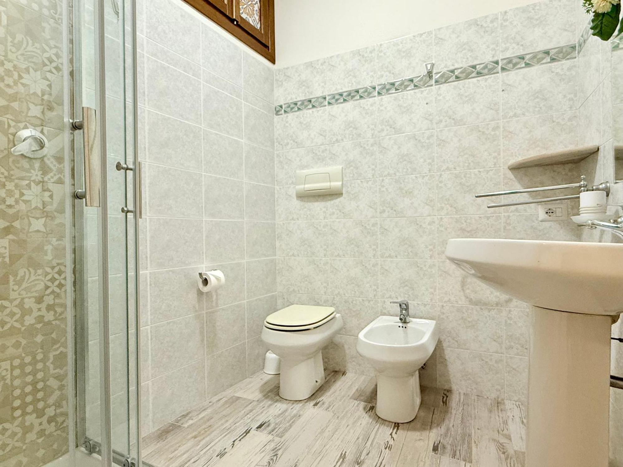 Dommos - Domosola Apartment Орозеи Экстерьер фото